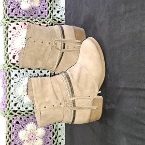 Elegant Beige Ankle Booties